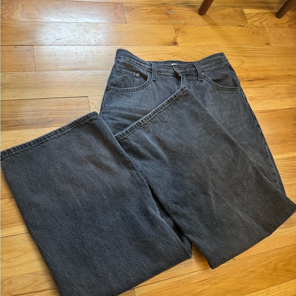 Levi’s Cinch Baggy Jeans